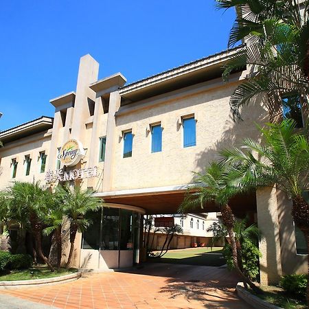 Spring Hotel Taichung Exterior photo