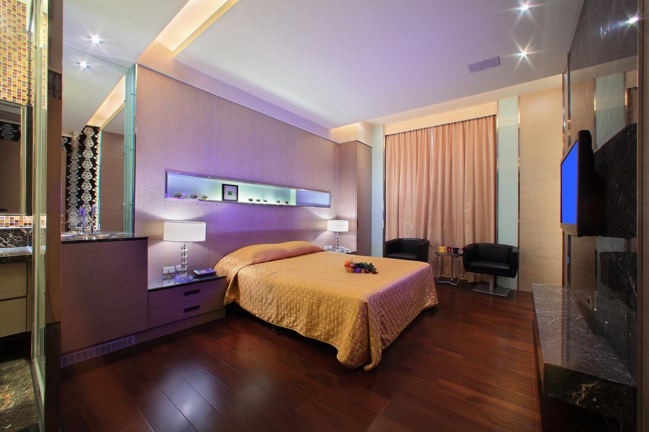 Spring Hotel Taichung Exterior photo