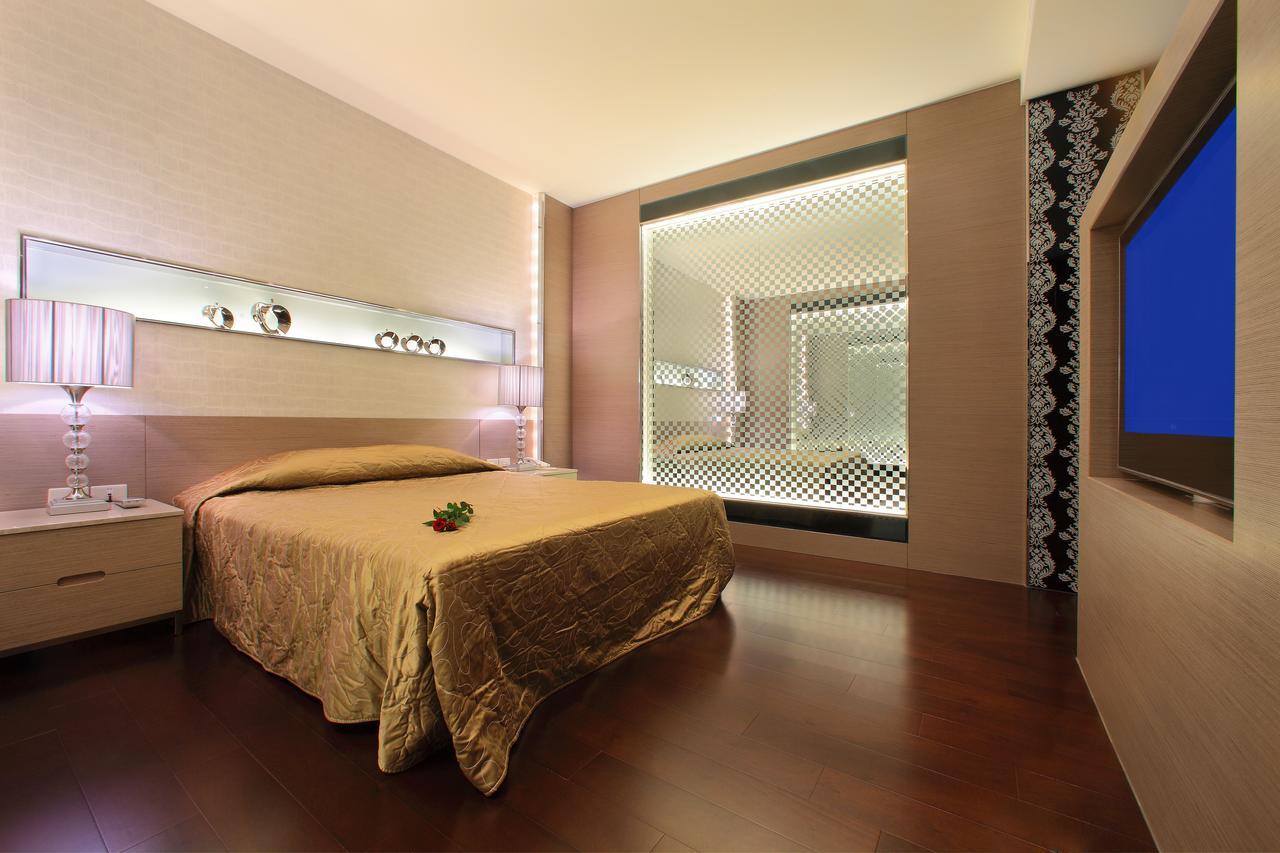 Spring Hotel Taichung Exterior photo