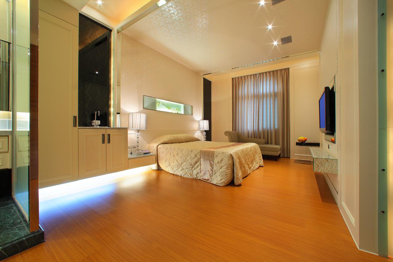 Spring Hotel Taichung Exterior photo